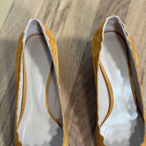 Chloé Lauren Suede Scallop Block Heel Pump 41 Tan - Picture 2 of 12